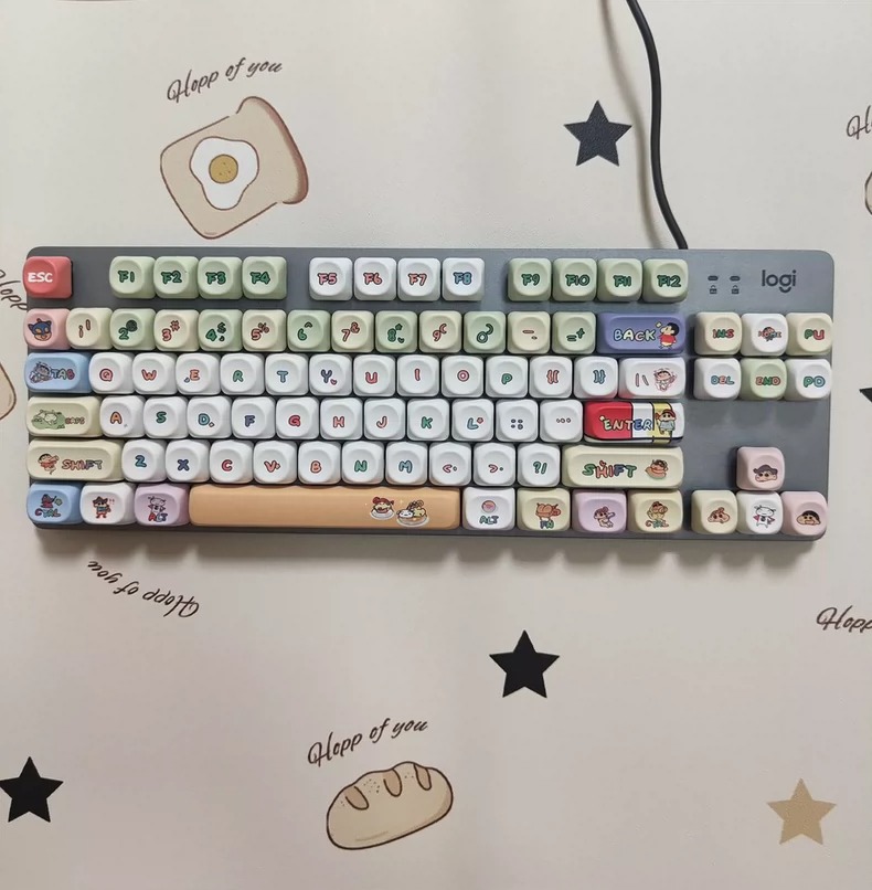 二手罗技K835有线机械键盘高性价比办公游戏首选 罗技K835采用TTC红轴/青轴，5000万次按键寿命，手感顺滑无涩感，大键位调校稳定，办公打字还是游戏都可以